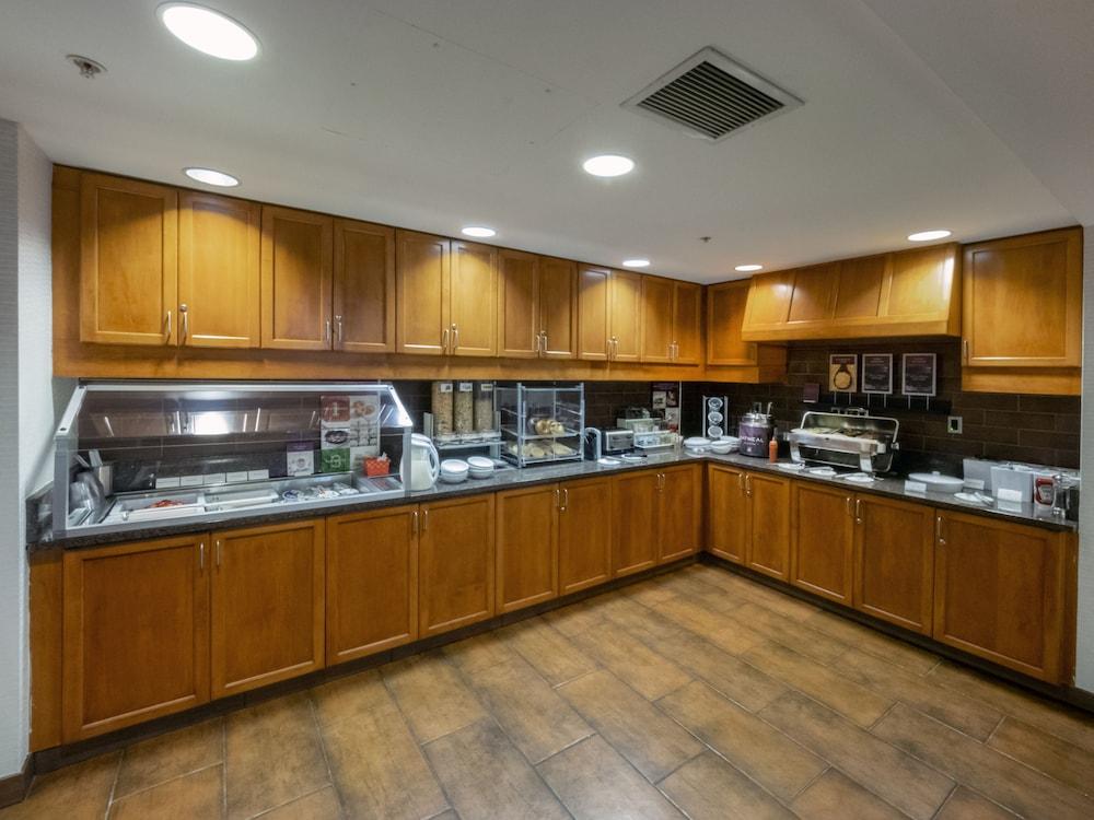 Residence Inn by Marriott Hazleton photo 38