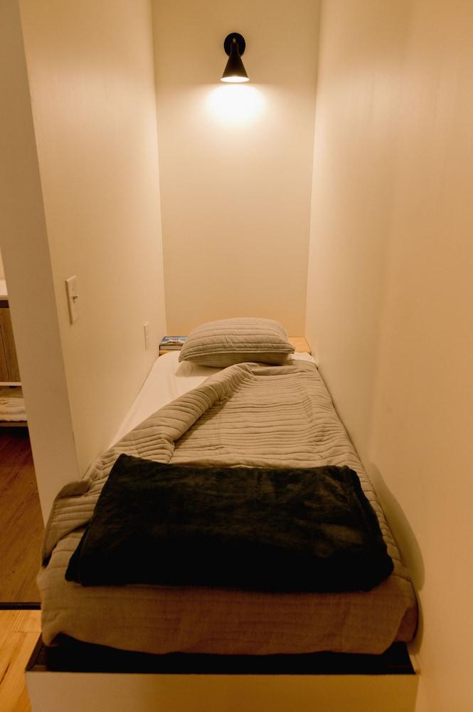 Loom Room Retreat photo 18