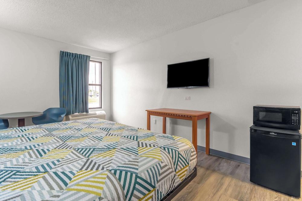 Motel 6 Franklin, OH photo 6