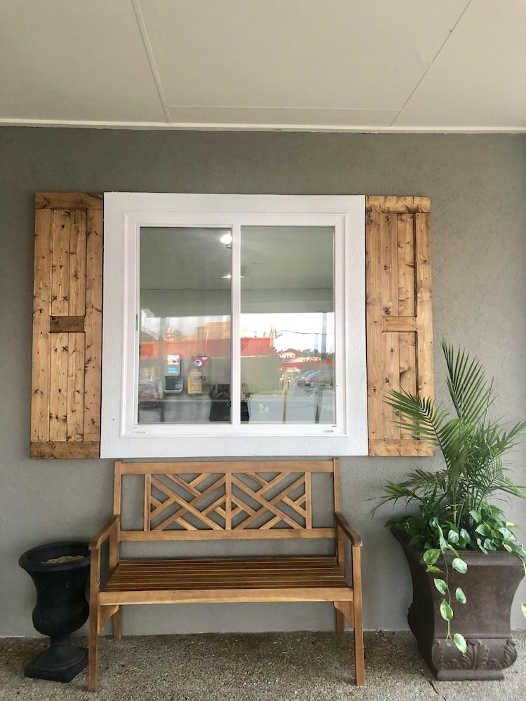 Americas Best Value Inn Brinkley photo 20