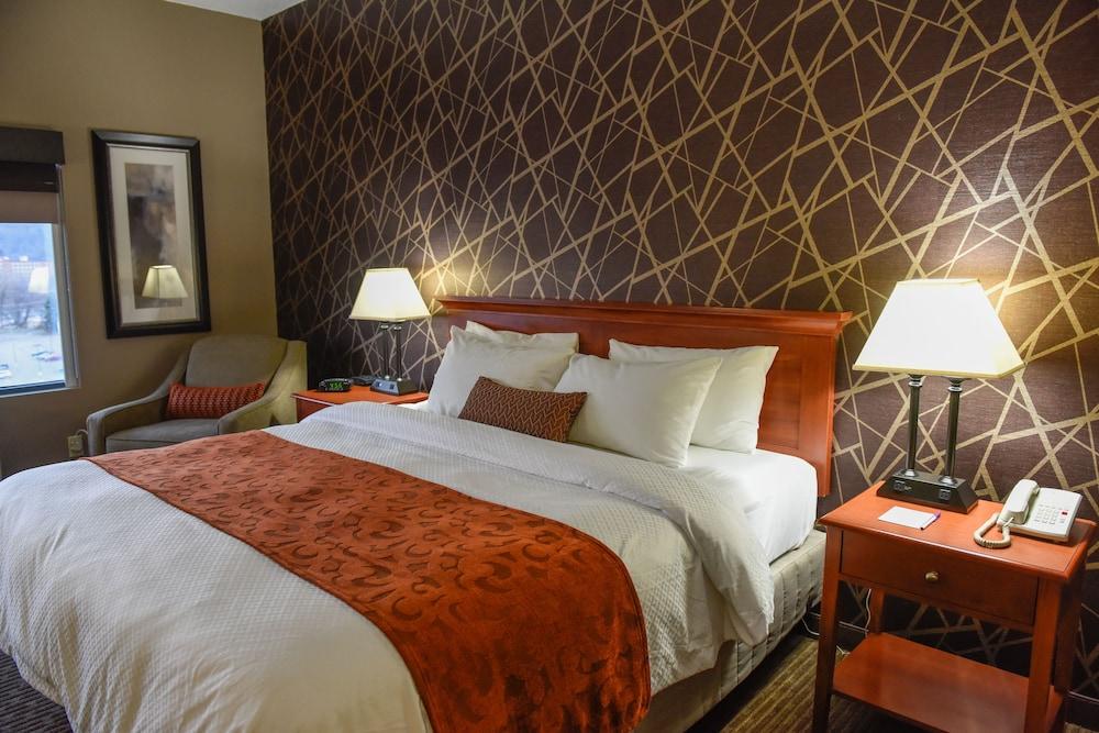 Wheeling Island Hotel-Casino-Racetrack photo 8
