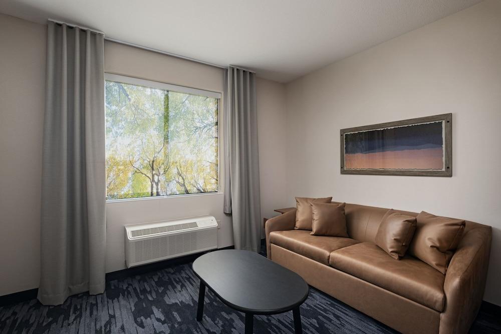 Fairfield Inn & Suites Hillsboro photo 10
