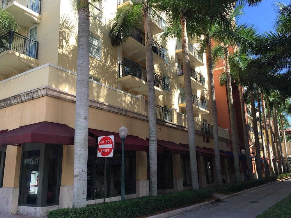 LYX Suites at Merrick Park in Coral Gables photo 25