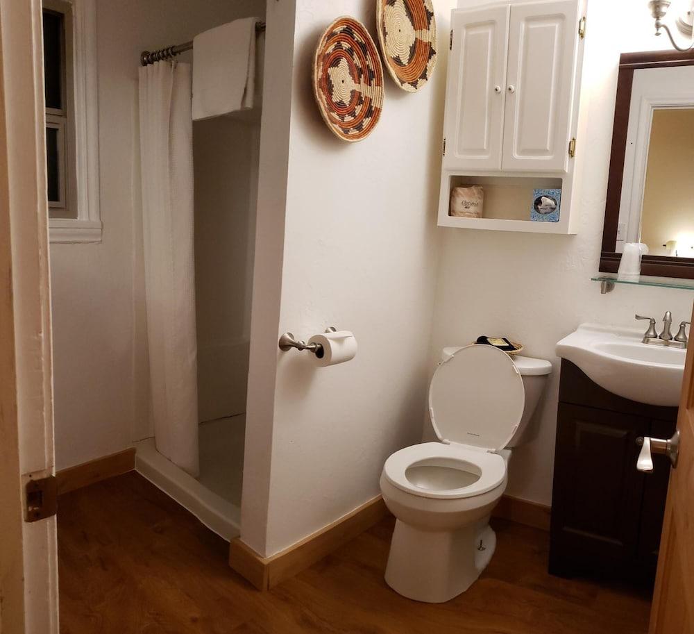 Stone Lizard Lodging photo 58