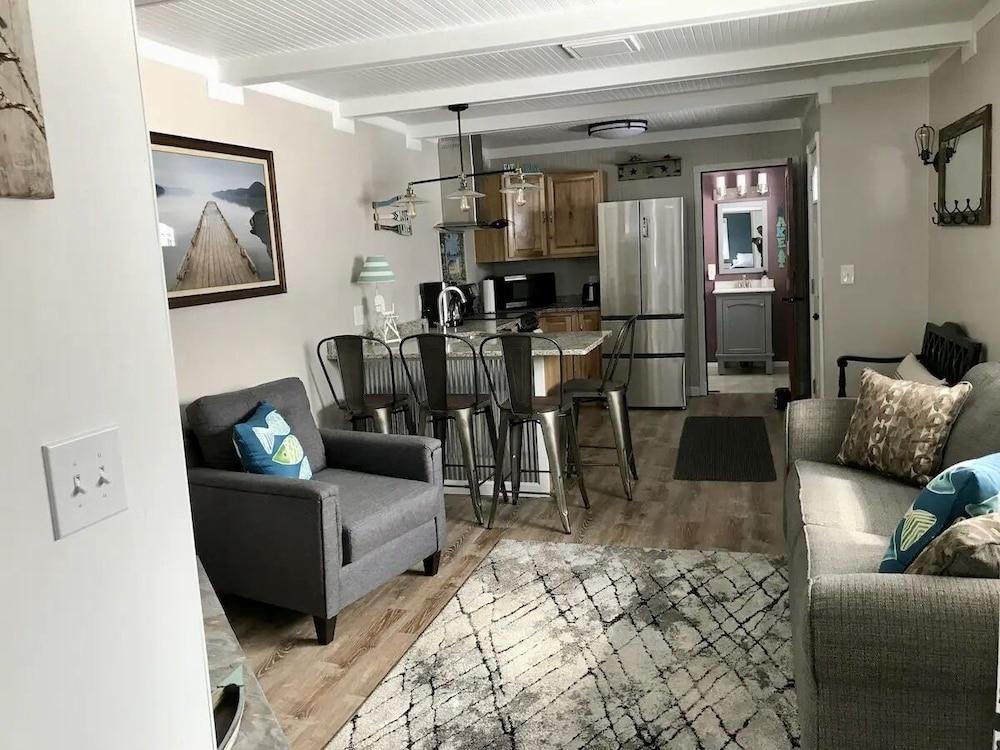 Aqua Aire Inn & Suites photo 32