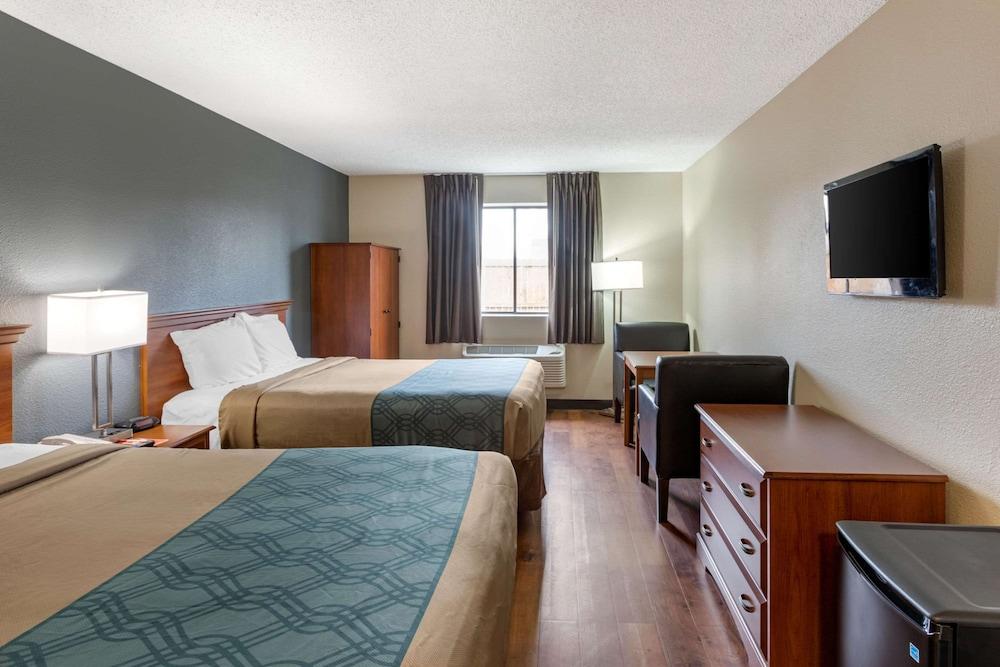 Econo Lodge Longmont East photo 29