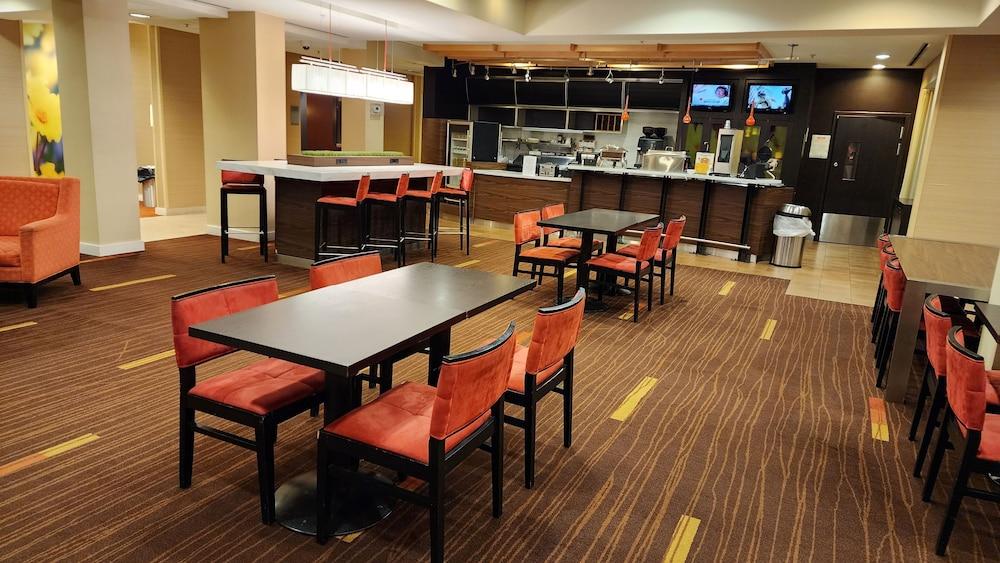 Country Inn & Suites by Radisson, Convention Center photo 35