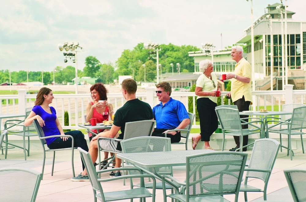 Vernon Downs Casino and Hotel photo 32