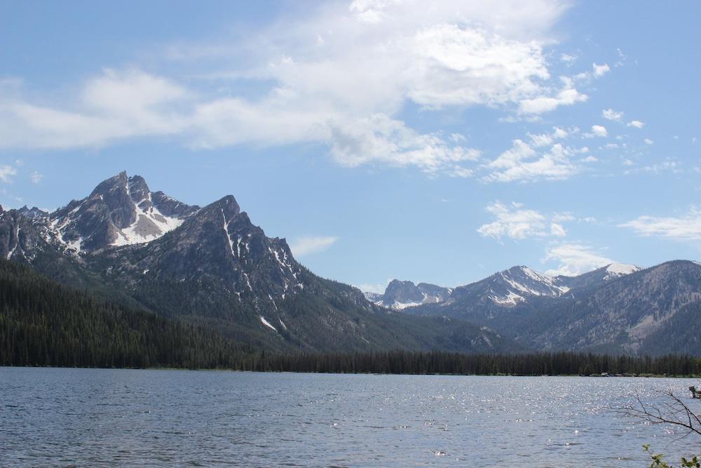 Sawtooth Lodge photo 33