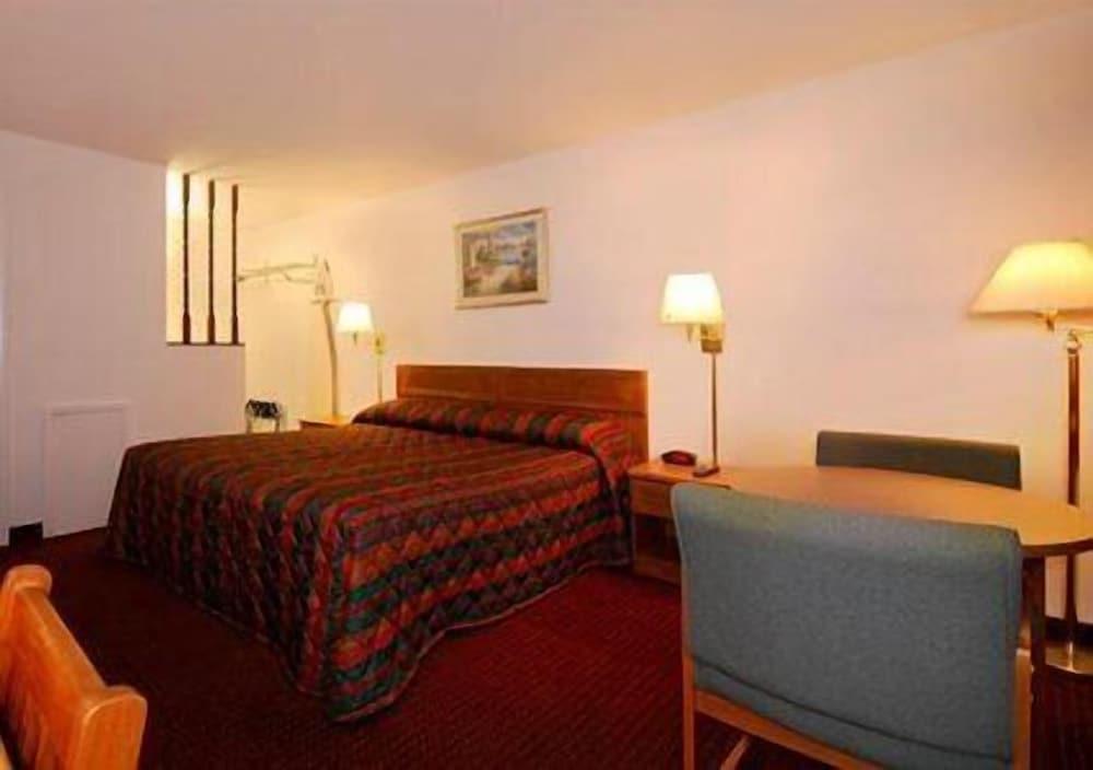 Rodeway Inn Liberal photo 6