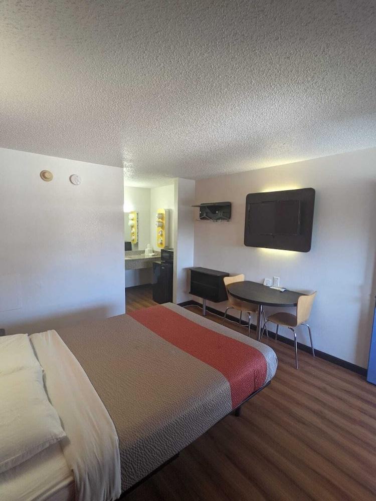 Motel 6 Ashland, OH photo 17