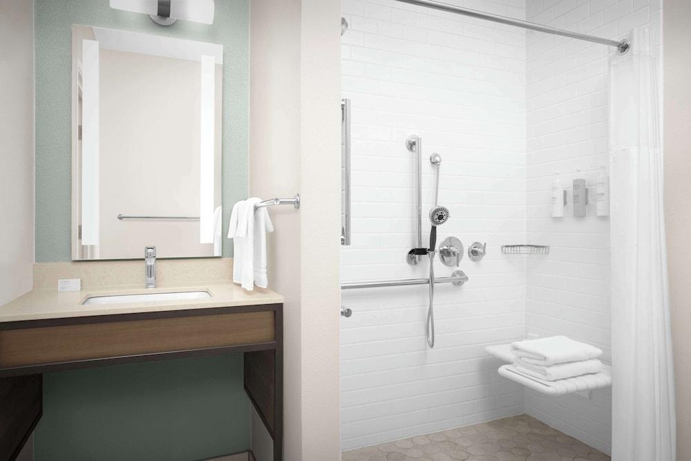 Hilton Garden Inn Granbury photo 54