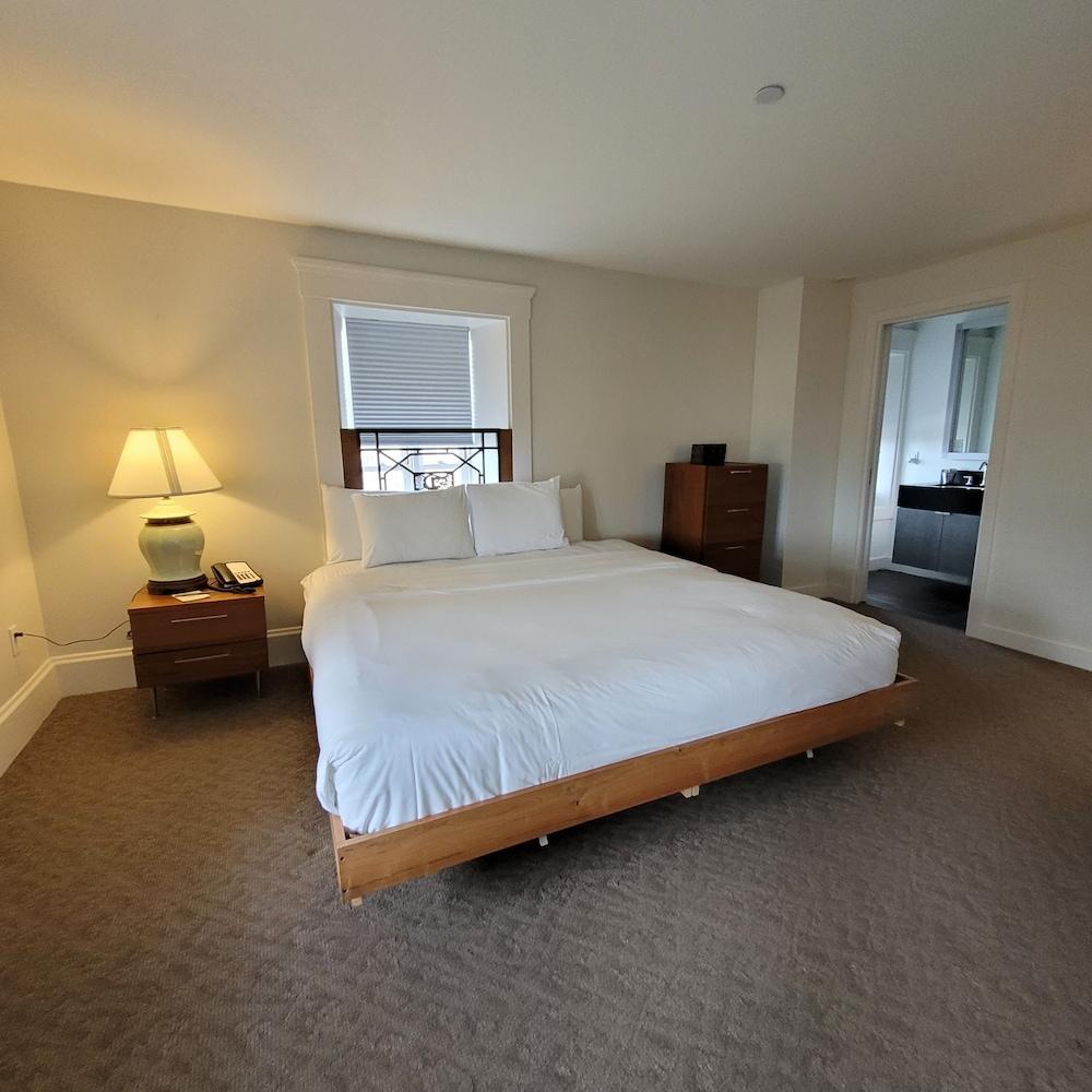 Stone House Inn photo 71