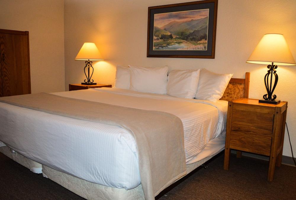 Inn at SilverCreek photo 29