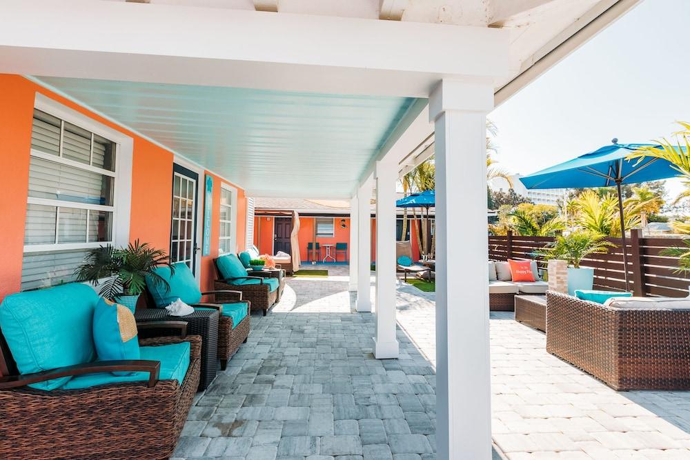 Cabanas of Treasure Island photo 17