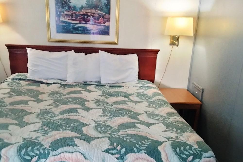 Blueway Inn and Suites El Dorado photo 2