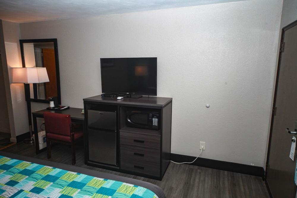 Relax Inn photo 5