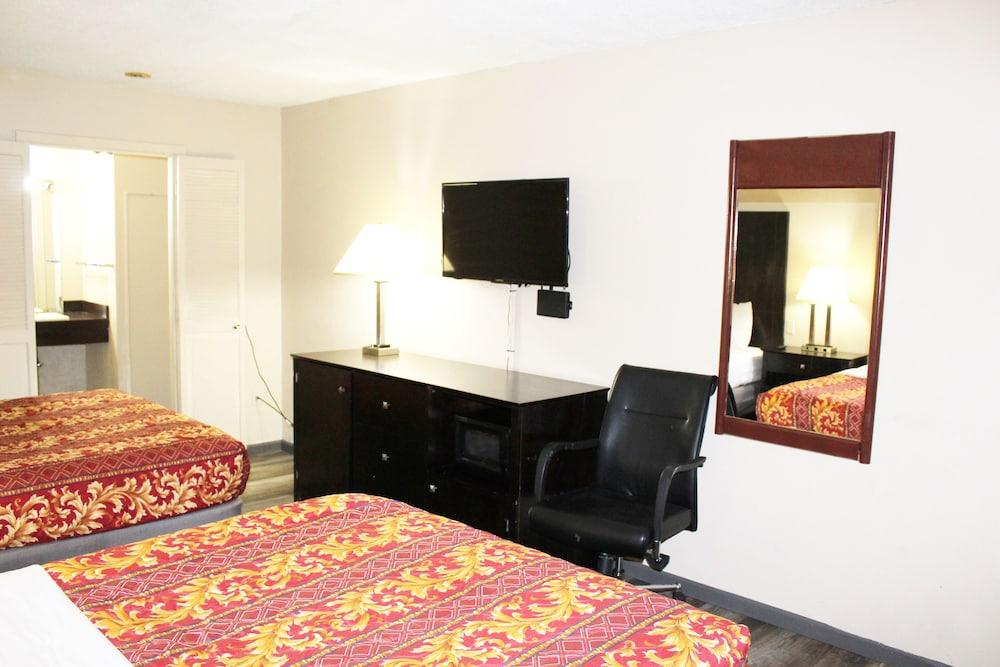 Huntington Inn photo 2