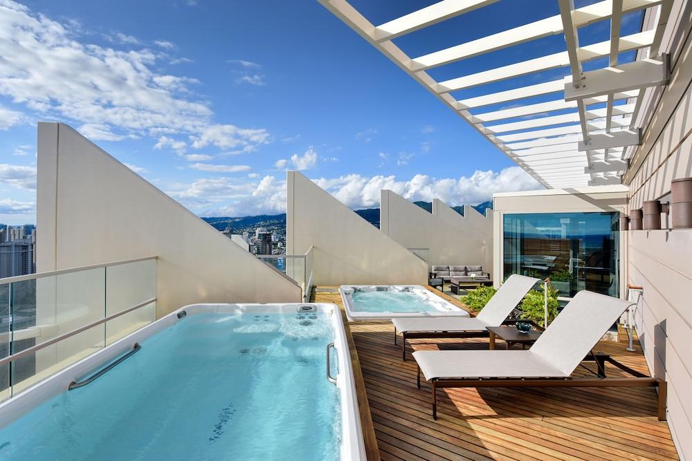 Ka Laʻi Waikiki Beach, LXR Hotels & Resorts photo 16