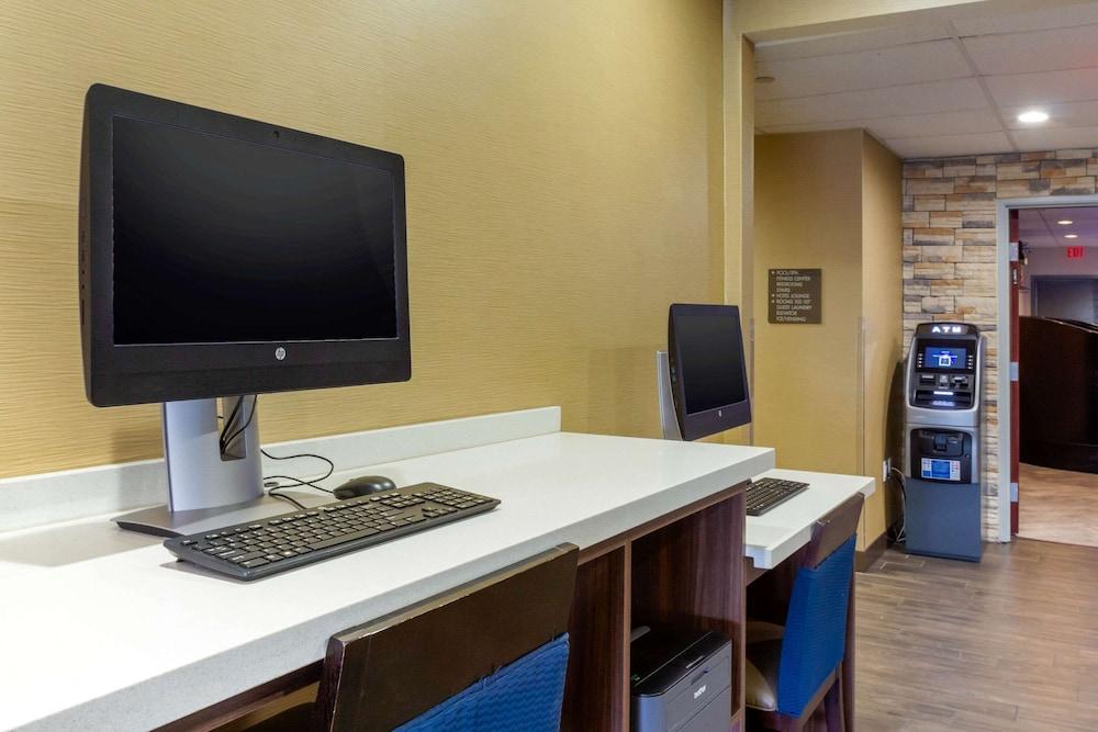 Comfort Inn & Suites Amarillo East photo 18