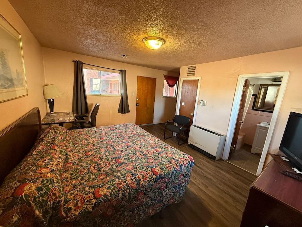 Springs Inn by Capital O I 25 photo 37