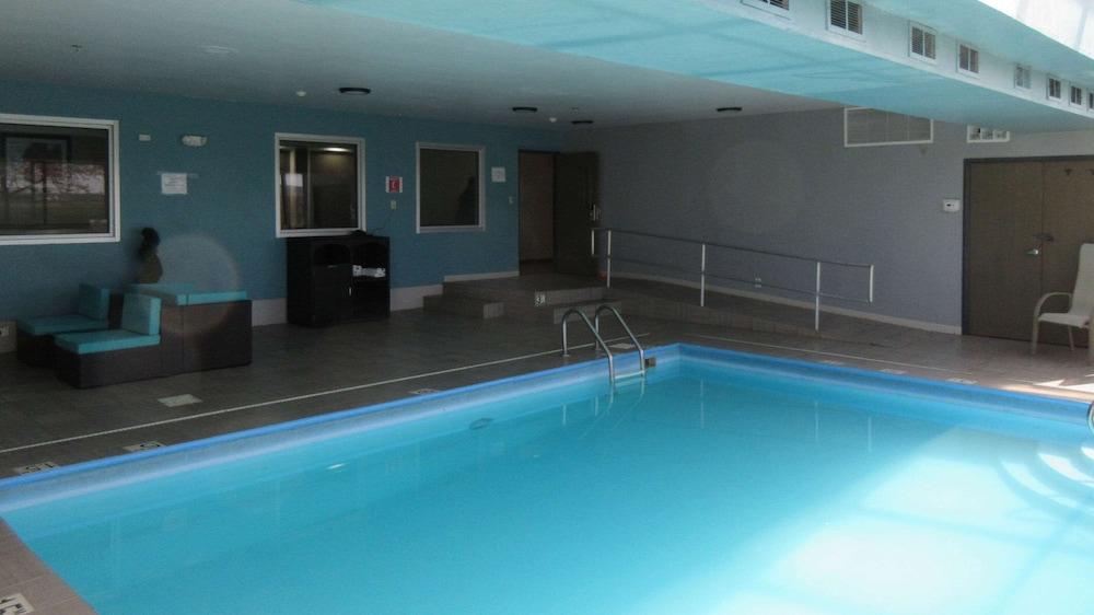 Clarion Pointe Evansville North photo 48
