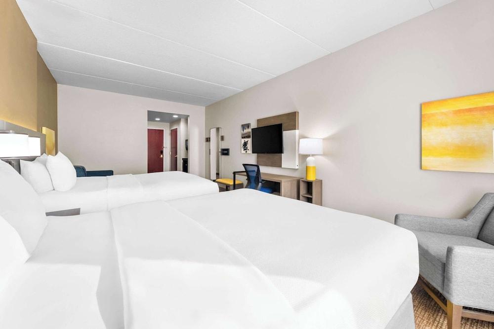 Comfort Inn Harriman photo 13