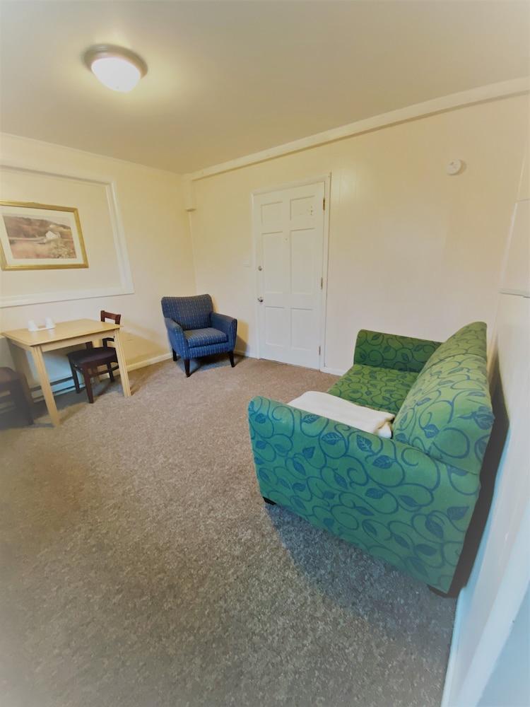 Country Place Inn And Suites photo 6