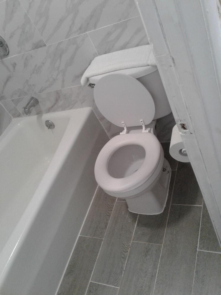 Budget Inn Express photo 17