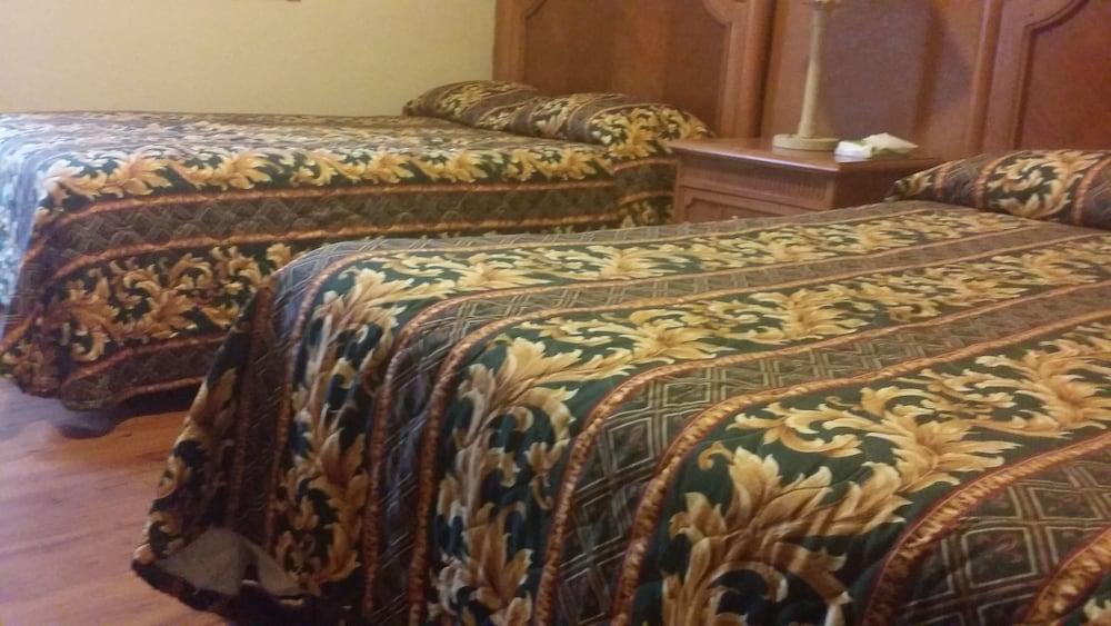 El Capitan Hotel photo 24