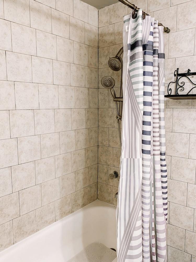 Park Place Inn and Cottages photo 42
