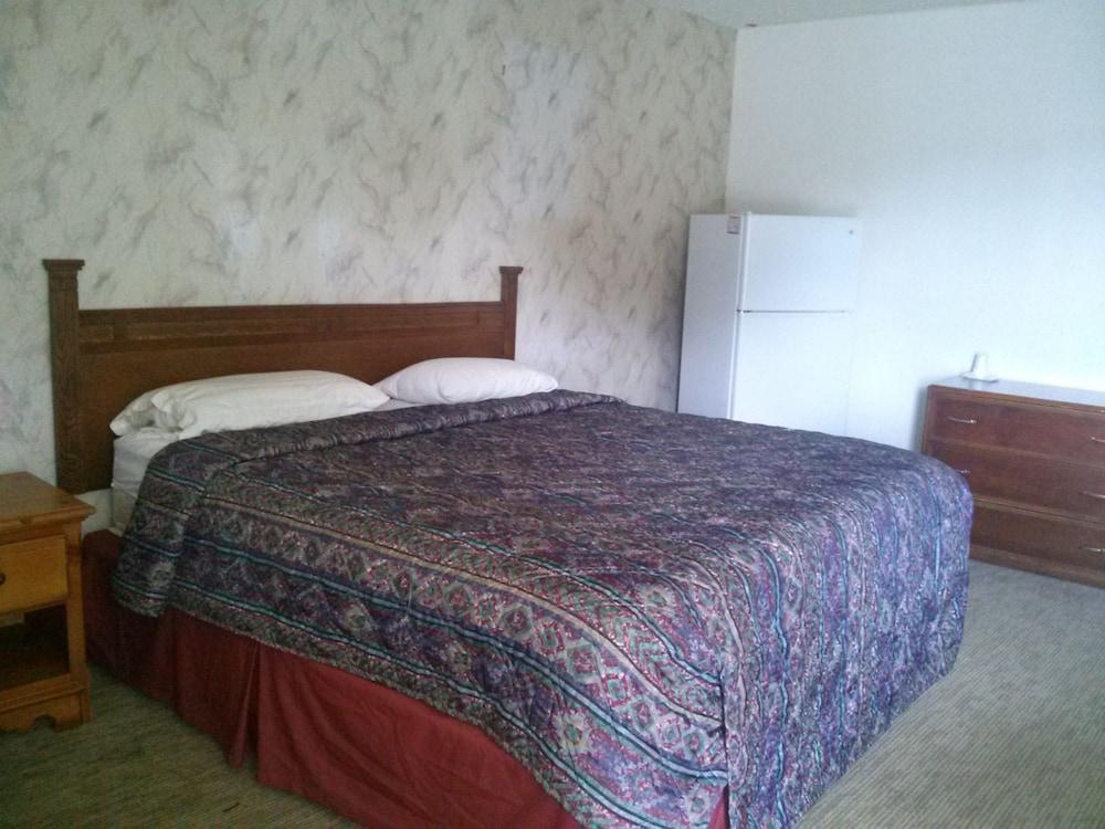Val U Stay Inn and Suites photo 14