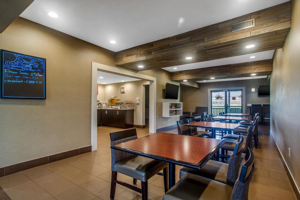 Comfort Suites Danville photo 24