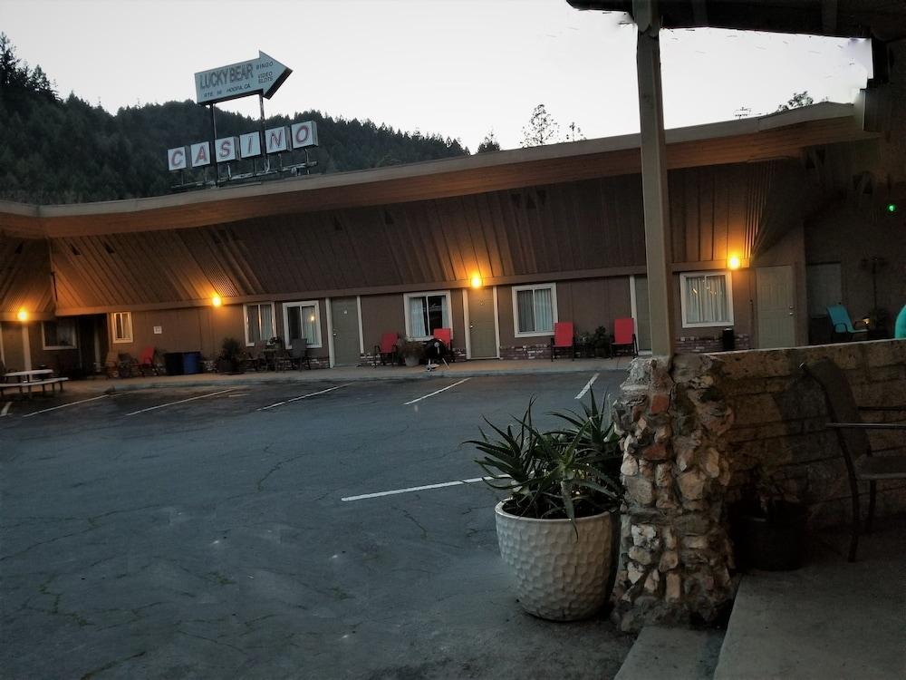 Bigfoot Motel photo 20