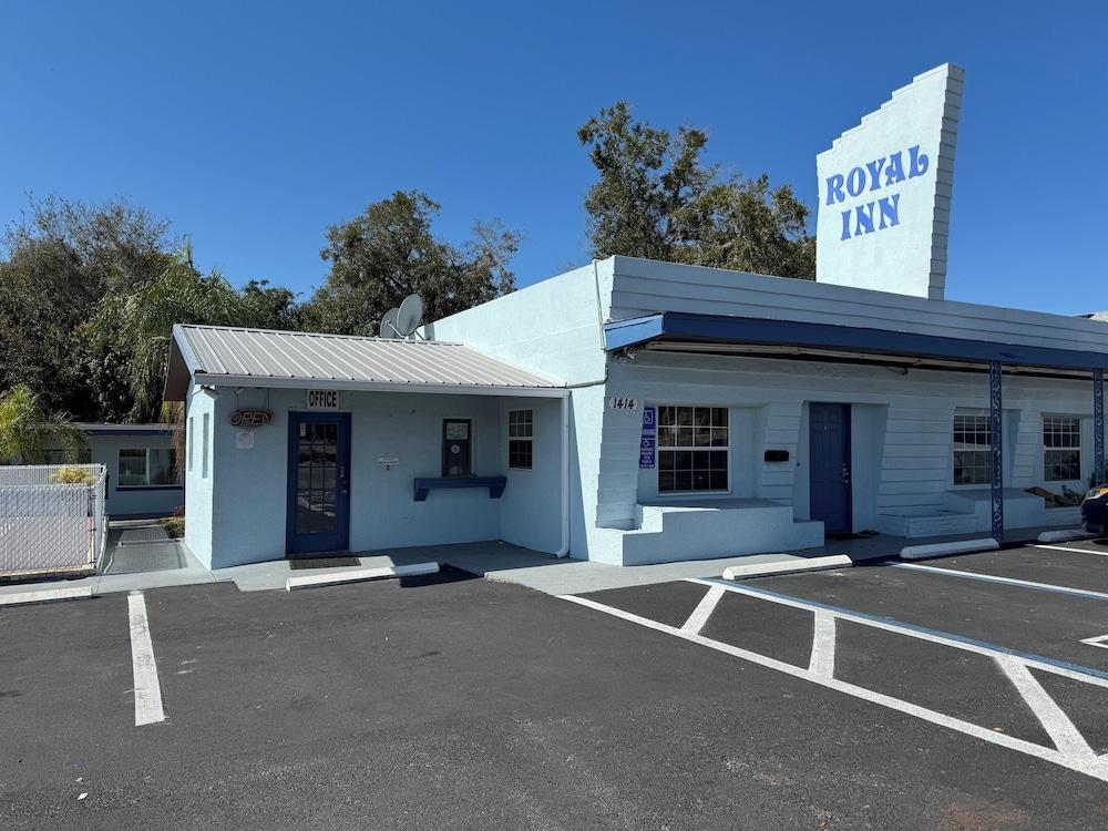 Royal Inn photo 14