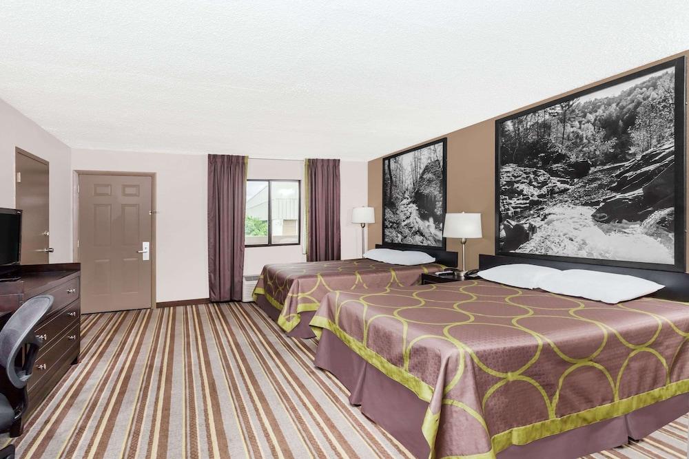 Super 8 by Wyndham Monteagle TN photo 8