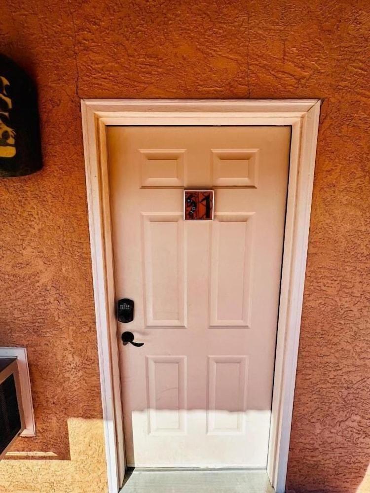 Adobe Rose Inn photo 32
