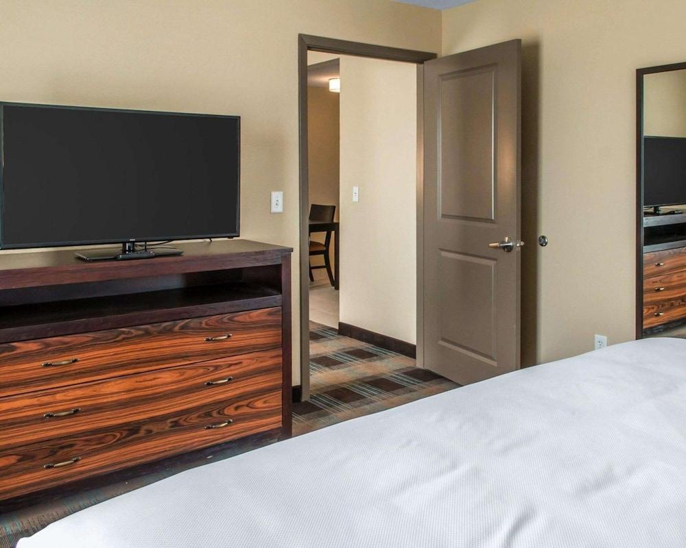 MainStay Suites Cotulla photo 13