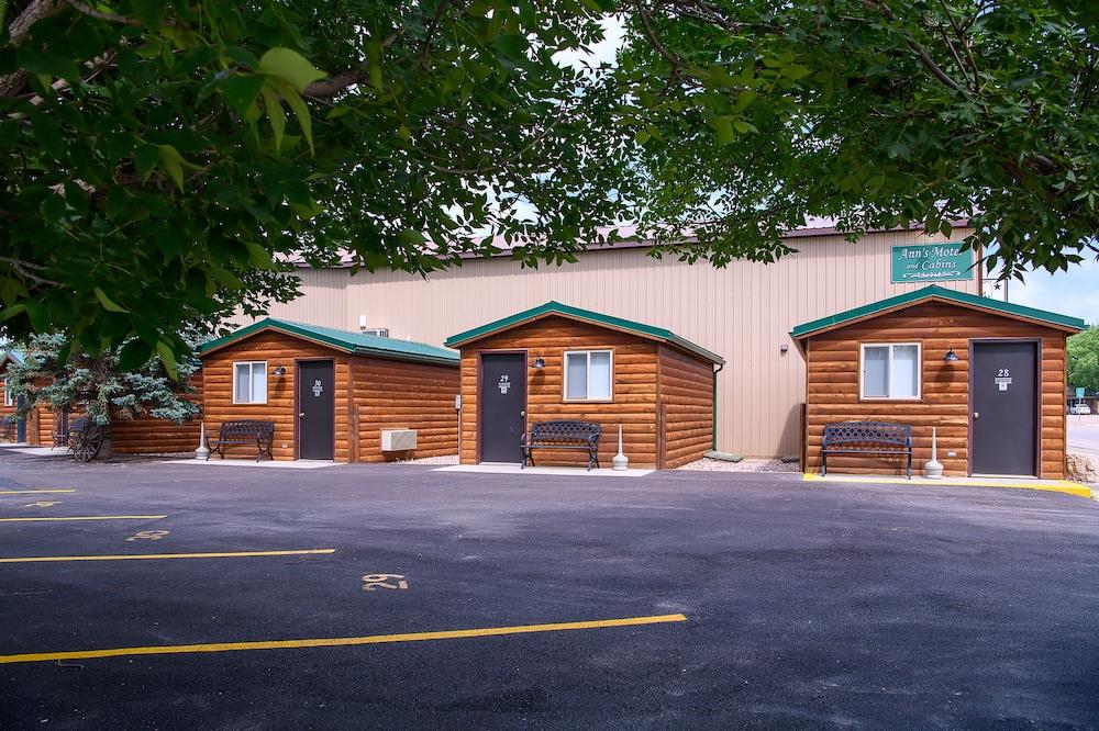 Hansen Inn and Cabins photo 21