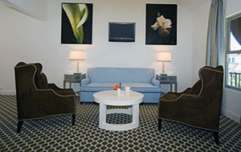 L.A. Sky Boutique Hotel photo 50
