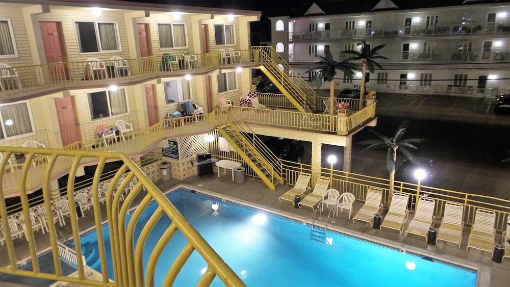Golden Rail Motel photo 3