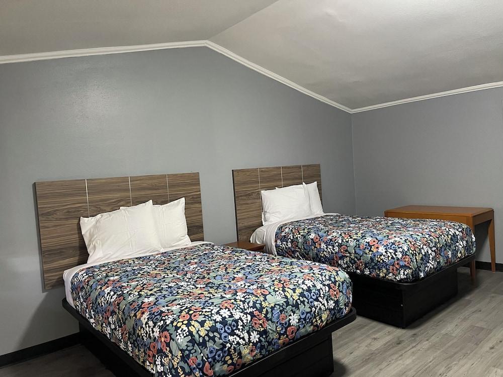 SUN AND SAND MOTEL photo 4