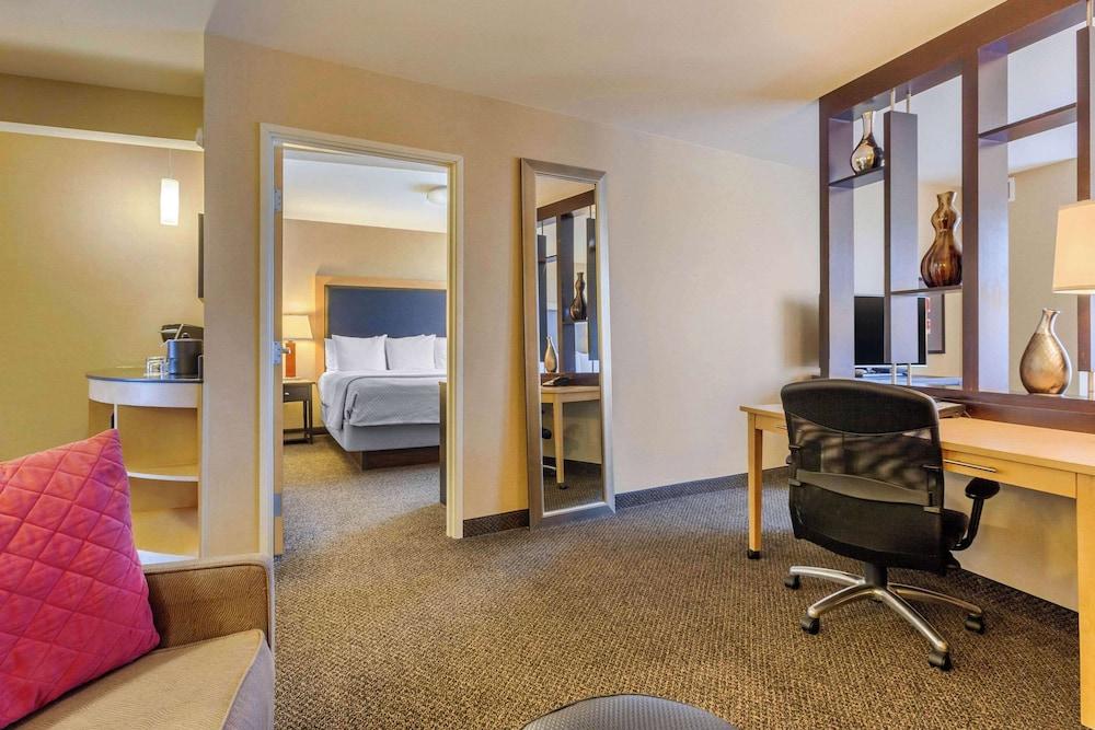 SpringHill Suites by Marriott Fort Collins photo 34