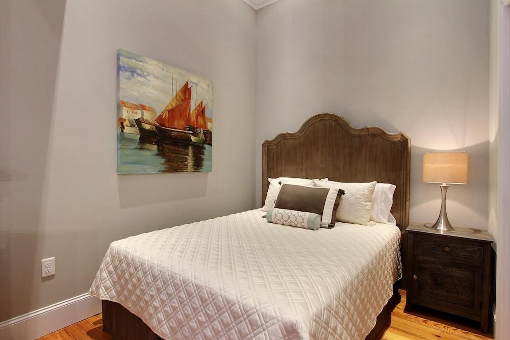 The Suites at Bay photo 26