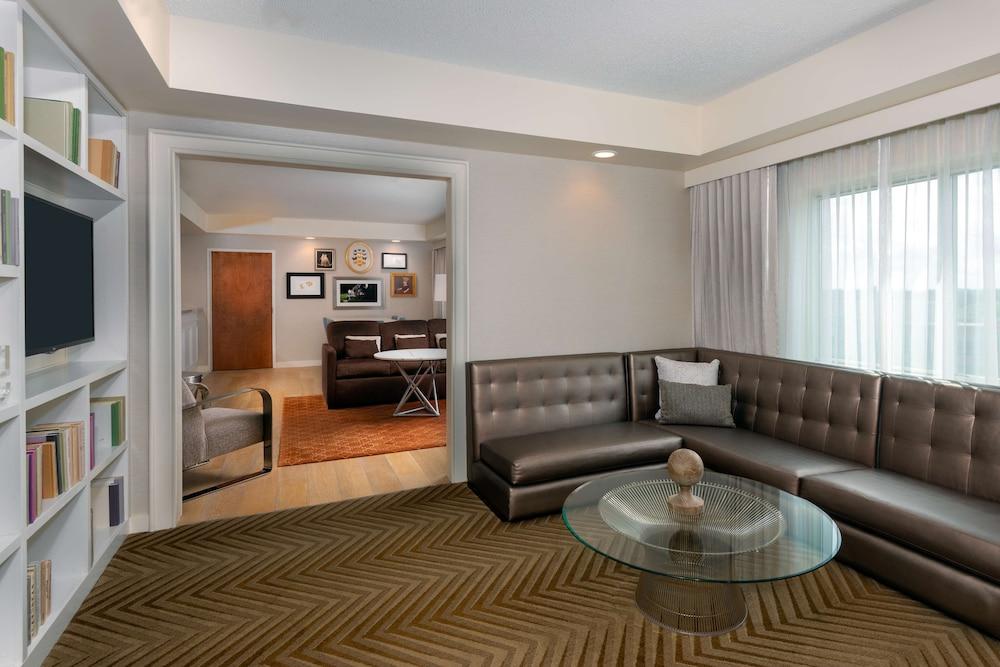Hilton Charlotte Airport photo 18