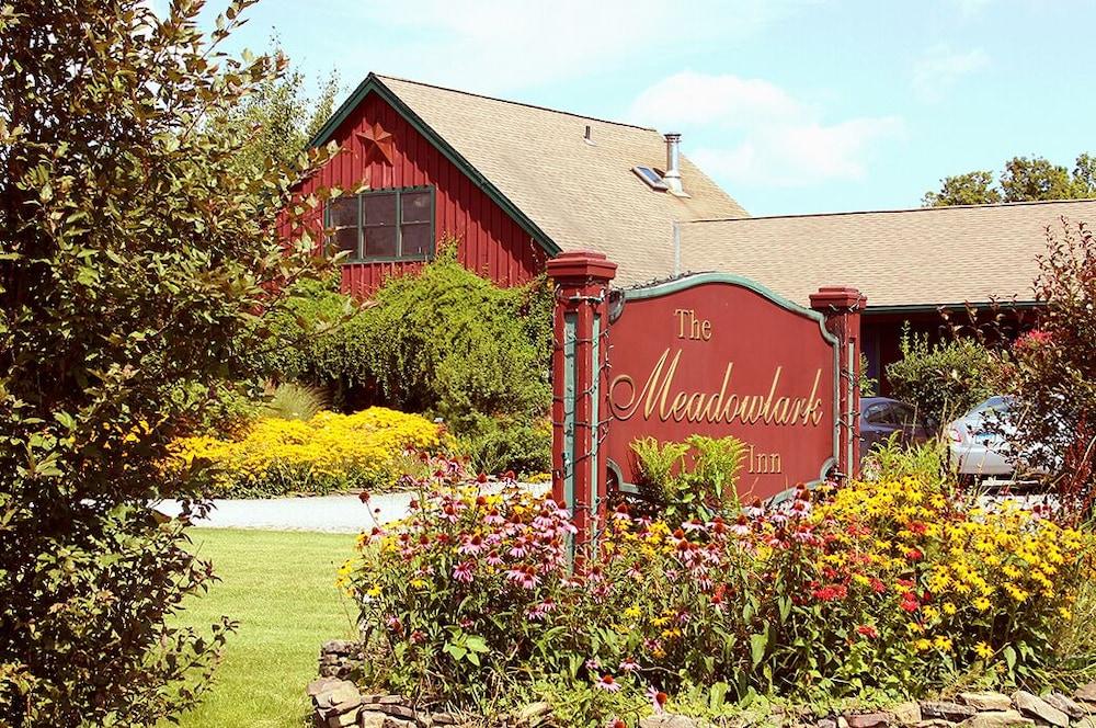 The Meadowlark Inn photo 13