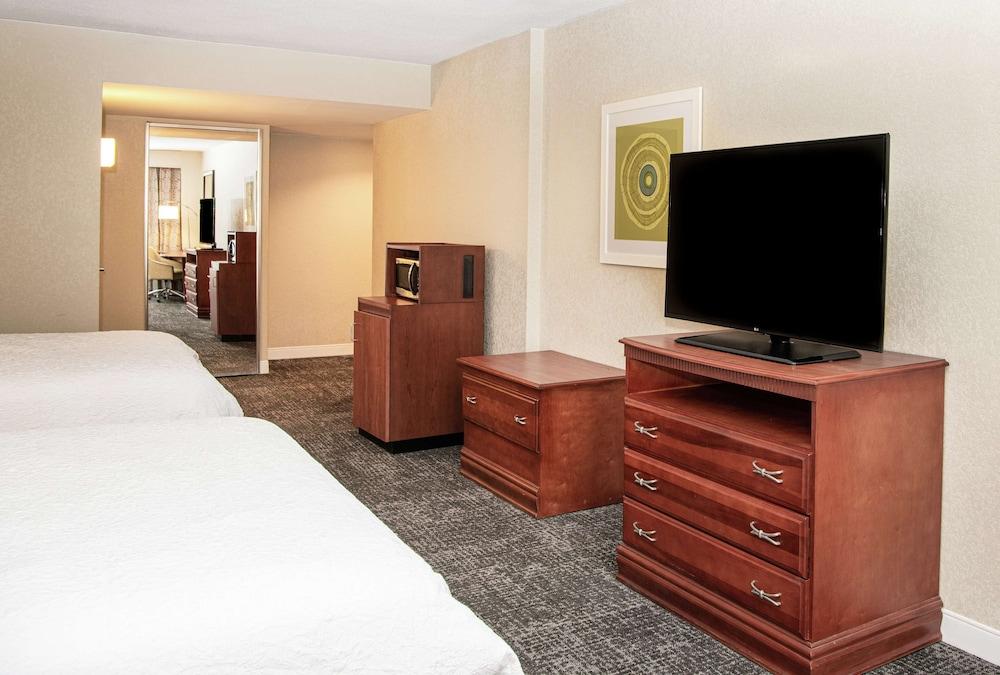 Hampton Inn Parsippany photo 30