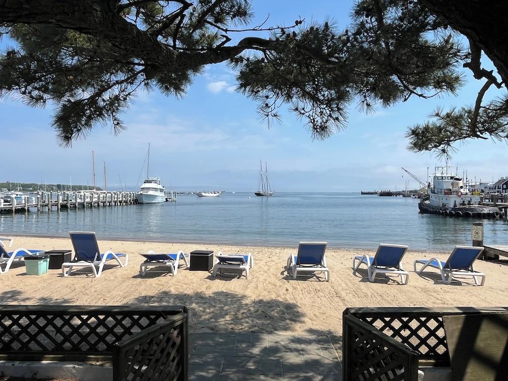 Vineyard Harbor Motel - Private Beach photo 28
