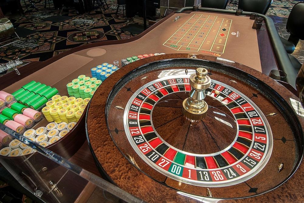 Hampton Inn Deadwood at Tin Lizzie Gaming Resort photo 33
