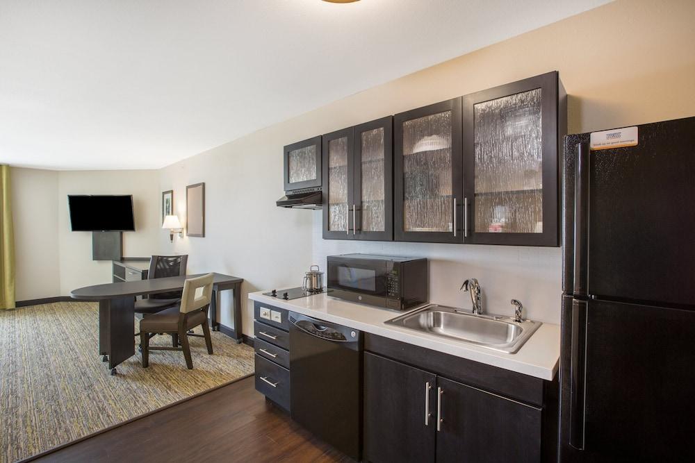 Candlewood Suites Bellevue by IHG photo 7